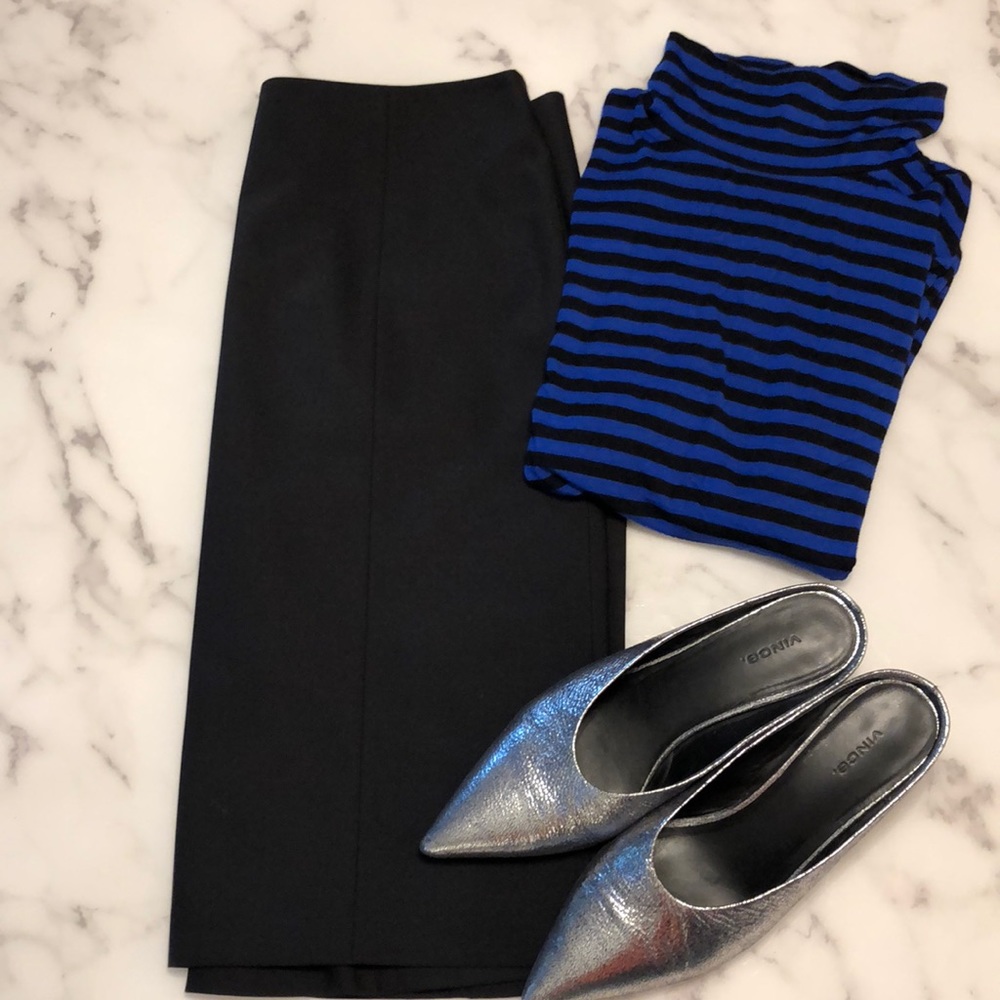 Ann taylor skirt with back detail size 14